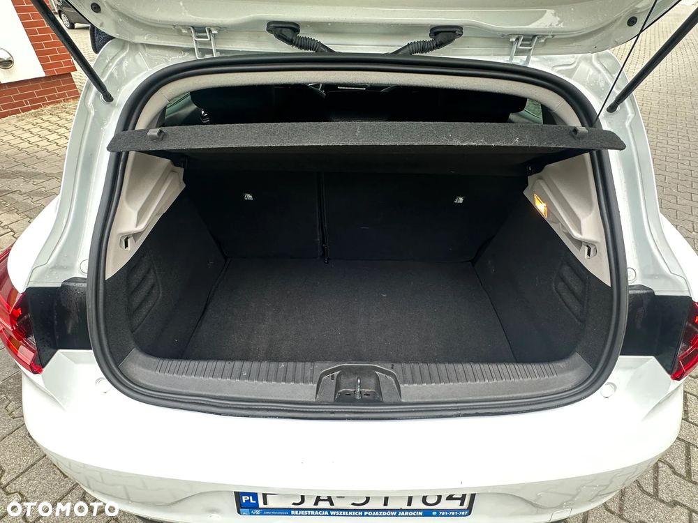 Renault Clio - 16