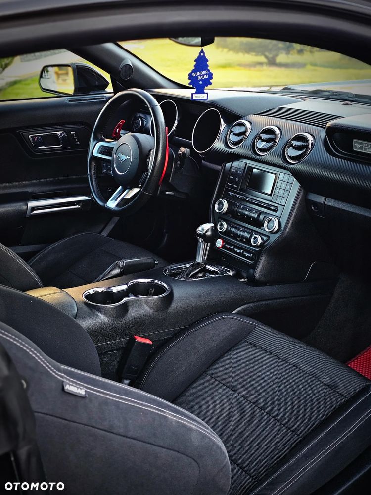 Ford Mustang 3.7 V6 - 8