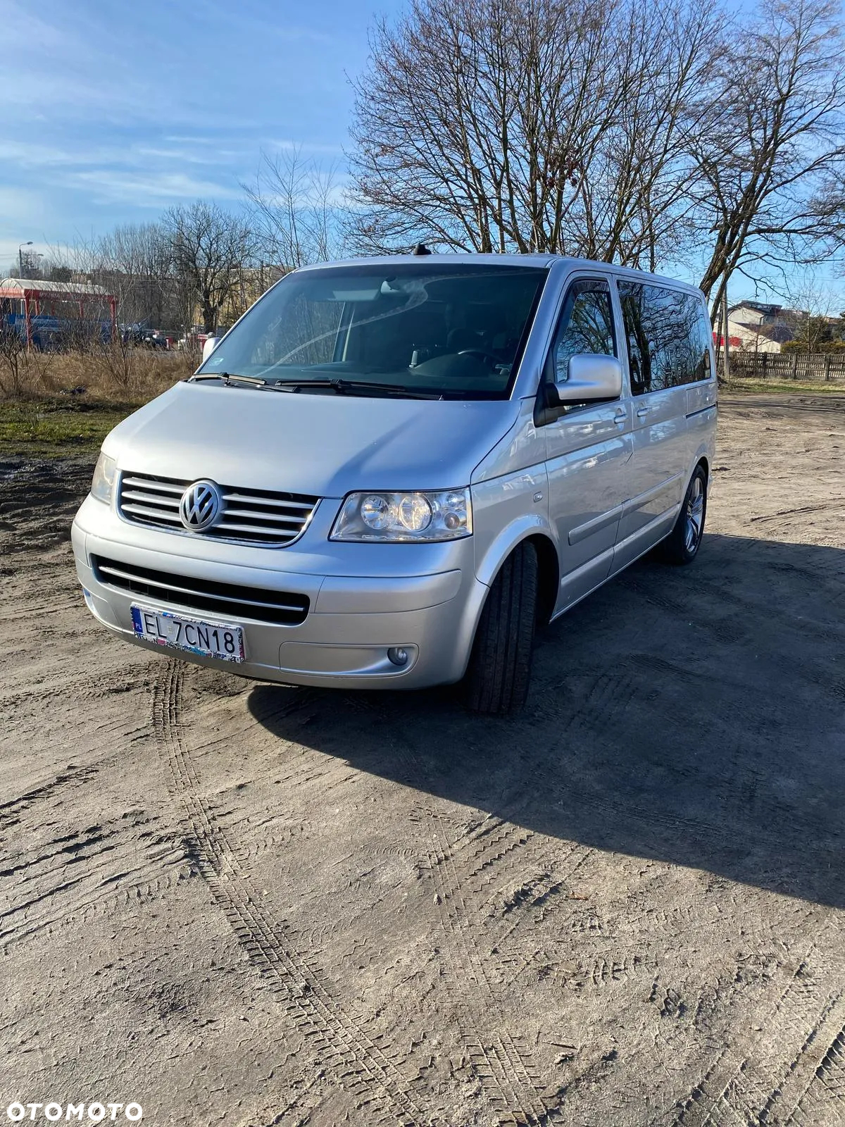 Volkswagen Multivan - 2