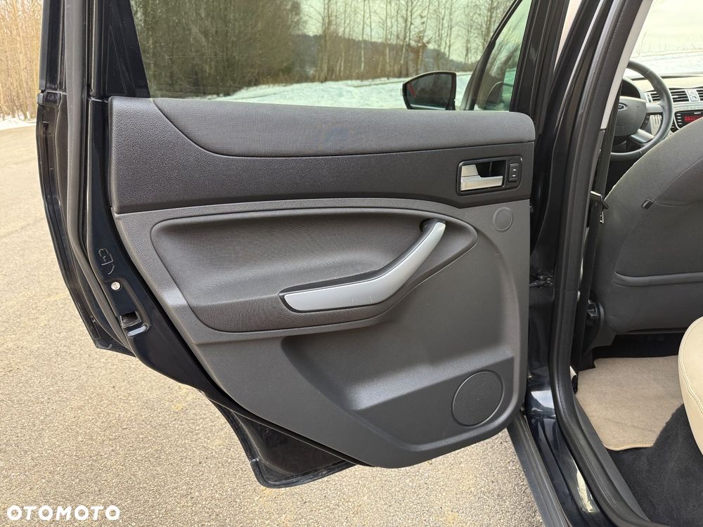 Ford Kuga 2.0 TDCi Titanium FWD - 17