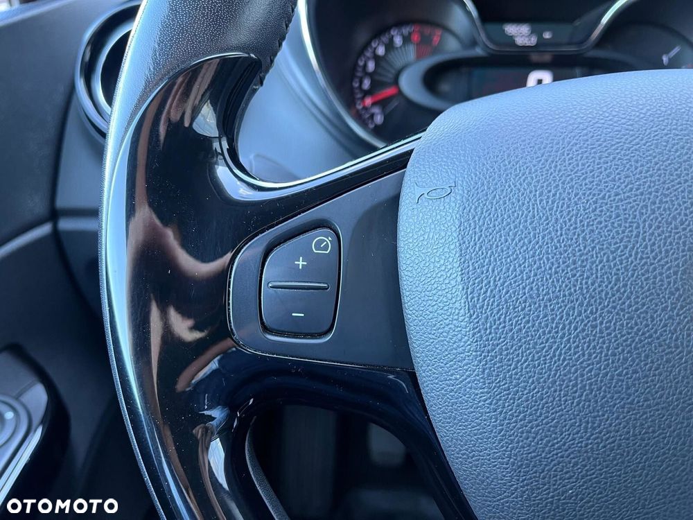 Renault Captur - 12