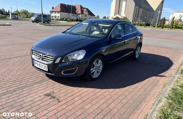 Volvo S60 D4 Momentum - 2