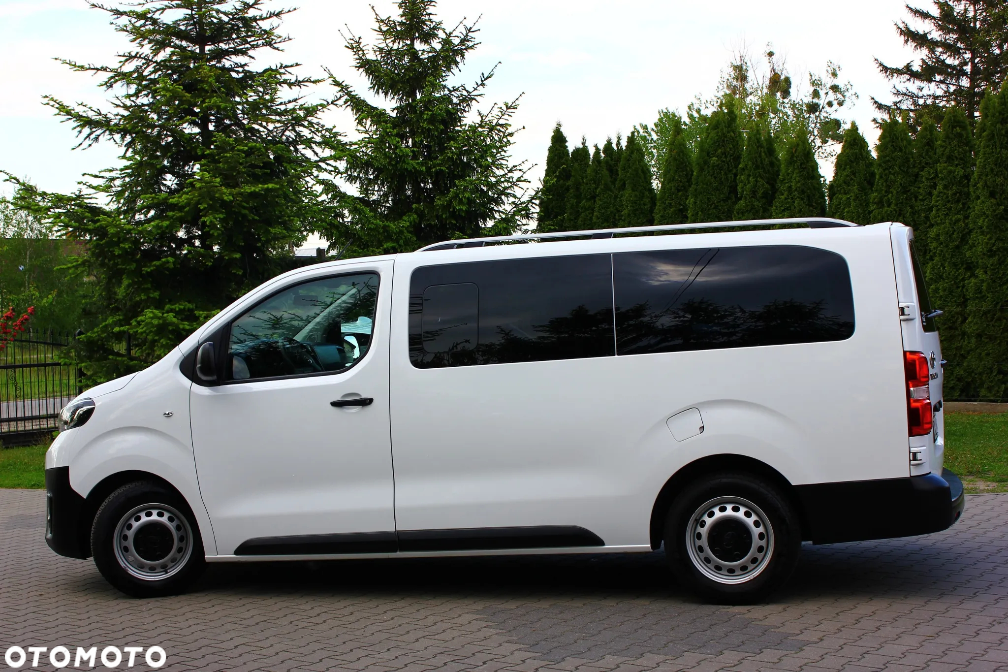 Toyota ProAce Kombi 2.0 D-4D Long 2,8t - 8
