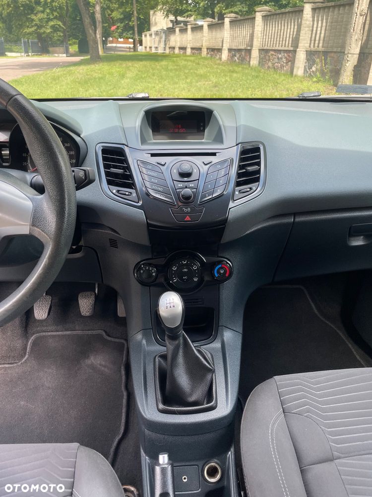 Ford Fiesta 1.25 Ambiente - 13