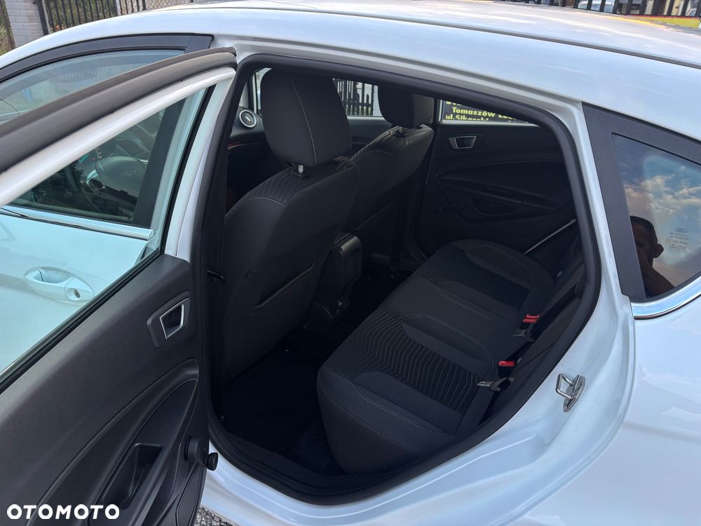 Ford Fiesta - 9
