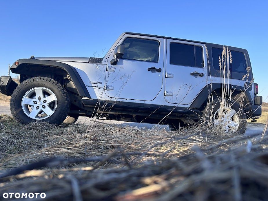 Jeep Wrangler - 35