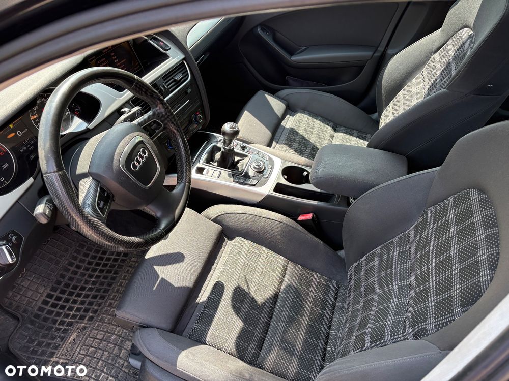 Audi A4 Avant 2.0 TDI e DPF Ambiente - 12
