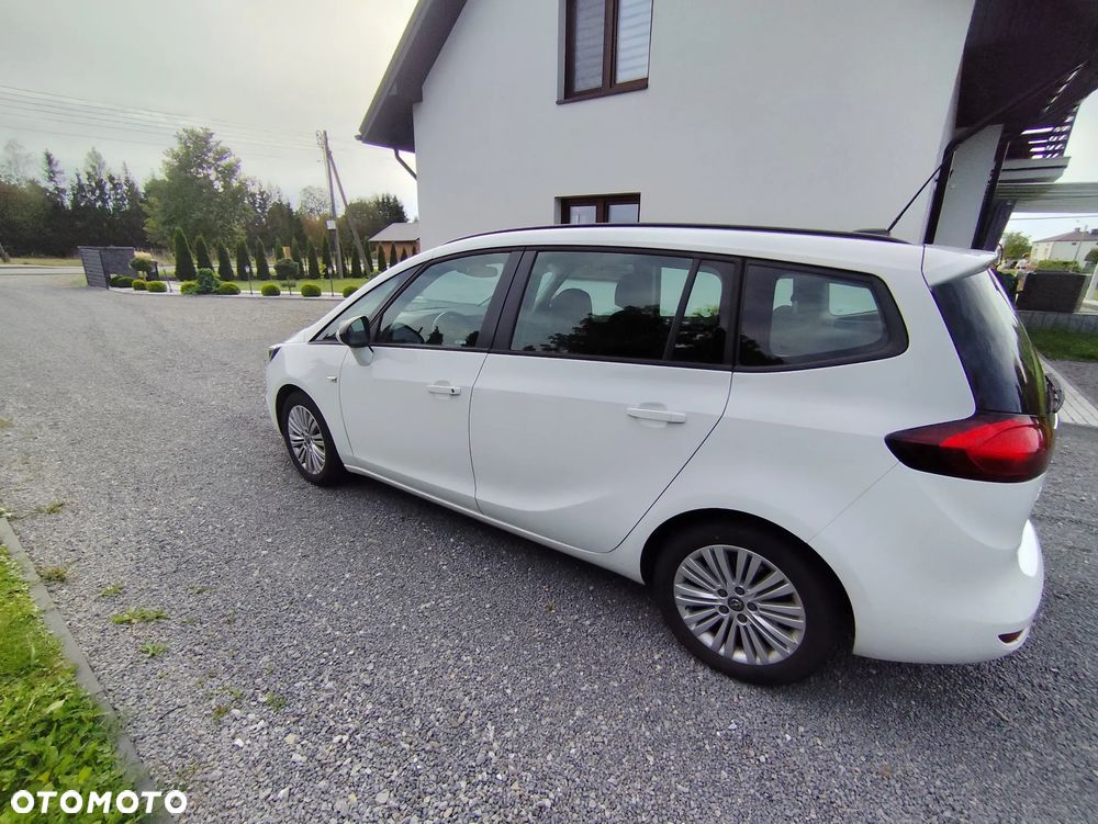 Opel Zafira 2.0 D Automatik ON - 6