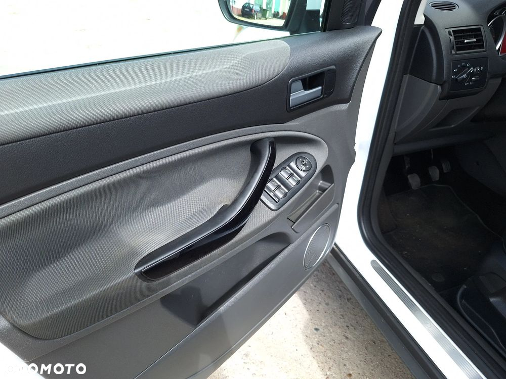 Ford Kuga 2.0 TDCi 4WD Titanium Plus - 14