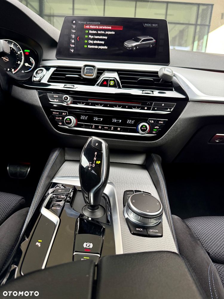 BMW Seria 5 520d xDrive Sport Line sport - 24