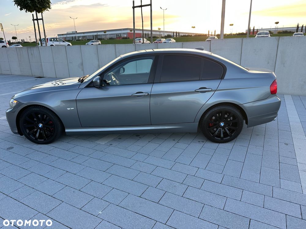 BMW Seria 3 2010 photo 4