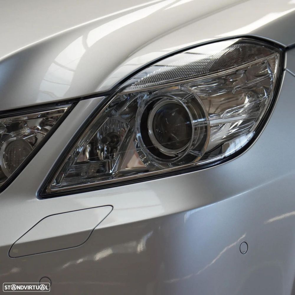 Mercedes-Benz E 300 Bluetec Hybrid Avantgarde - 33