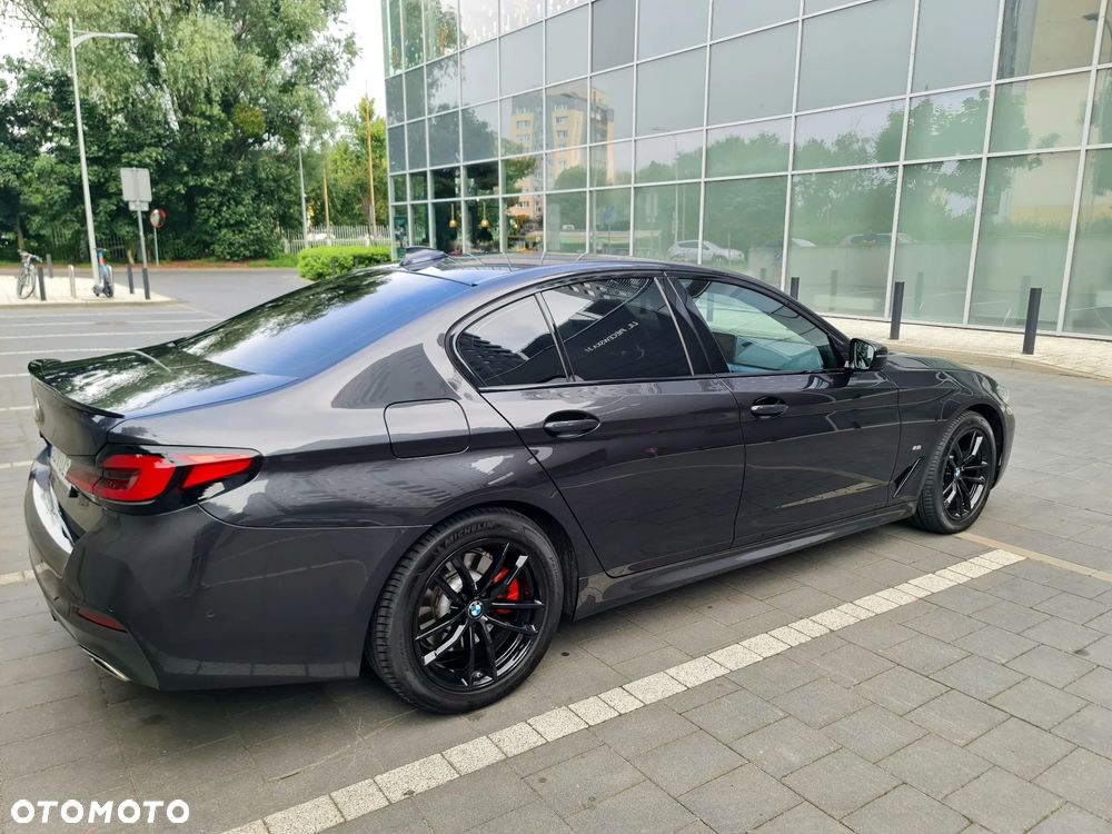 BMW Seria 5 520d xDrive M Sport sport - 11