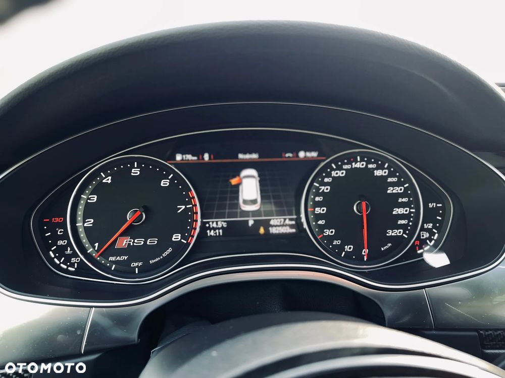 Audi RS6 Avant Standard - 11