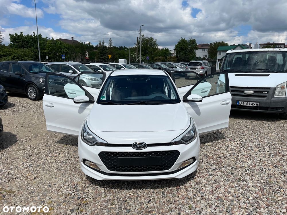 Hyundai i20 1.2 Trend - 33