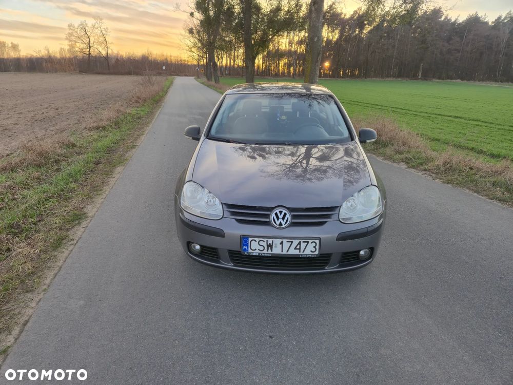 Volkswagen Golf - 23