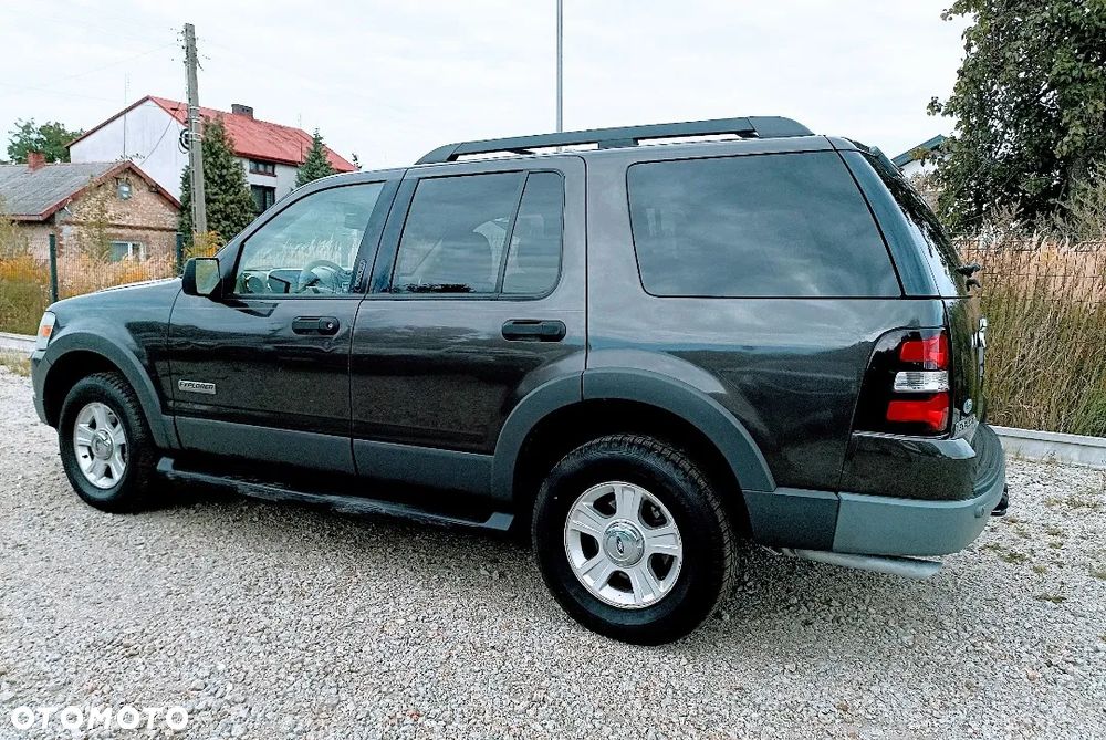 Ford Explorer 4.0 4WD - 19