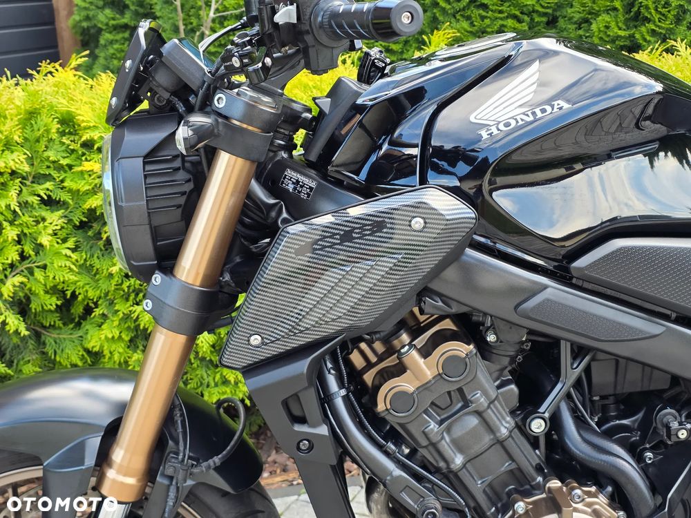 Honda CB - 22