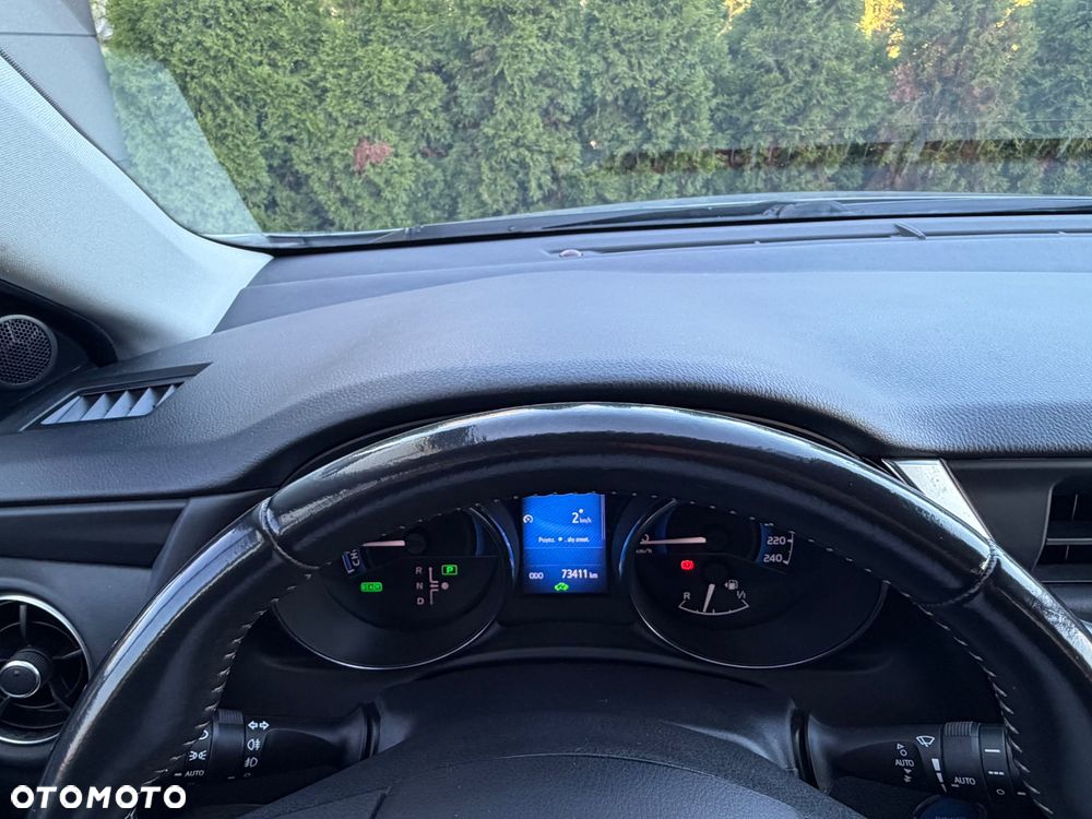 Toyota Auris 1.8 HSD Luna - 31