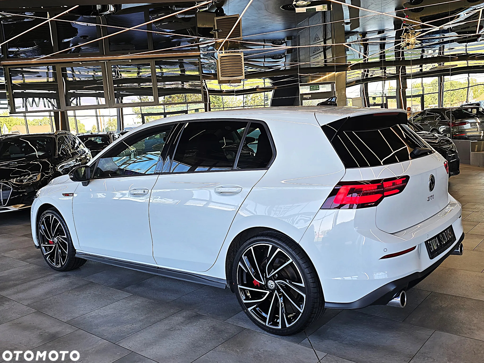 Volkswagen Golf VIII 2.0 TSI GTI DSG - 5
