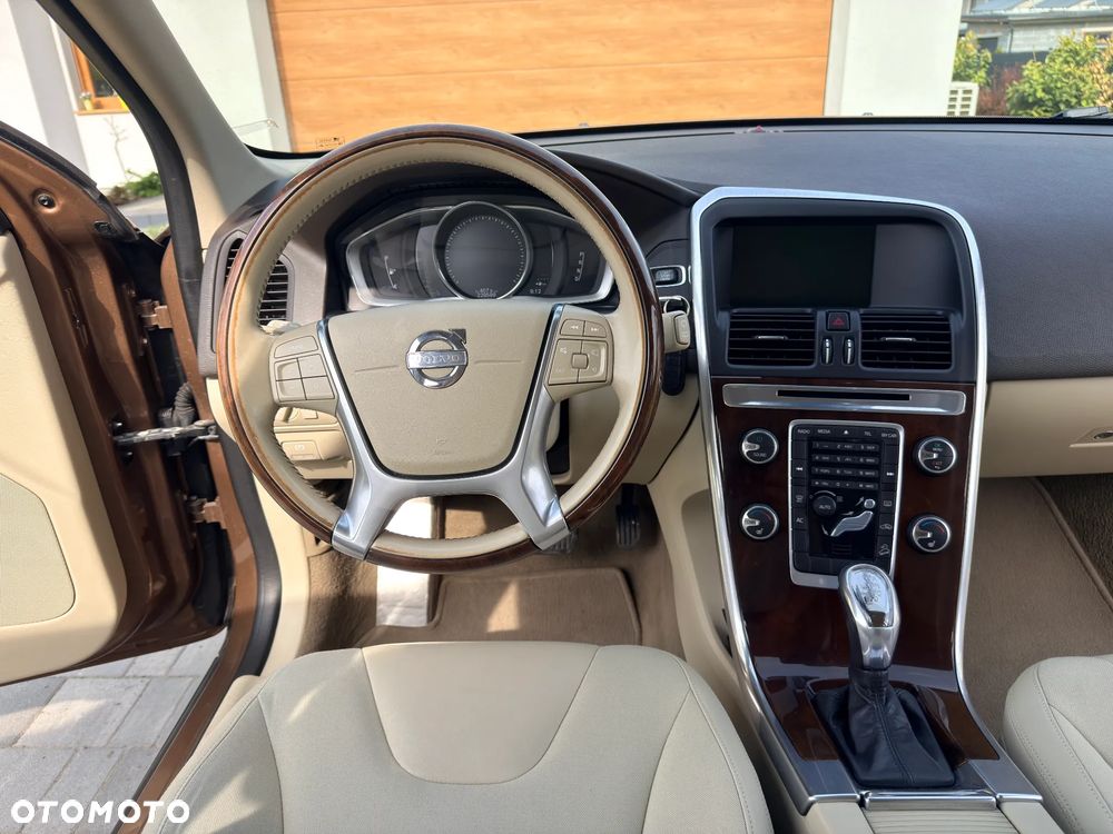 Volvo XC 60 2.4D AWD - 22