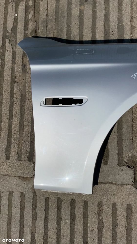 BŁOTNIK PRAWY BMW F10 F11 KOLOR 354/7 LEKKO USZKODZONY - 2