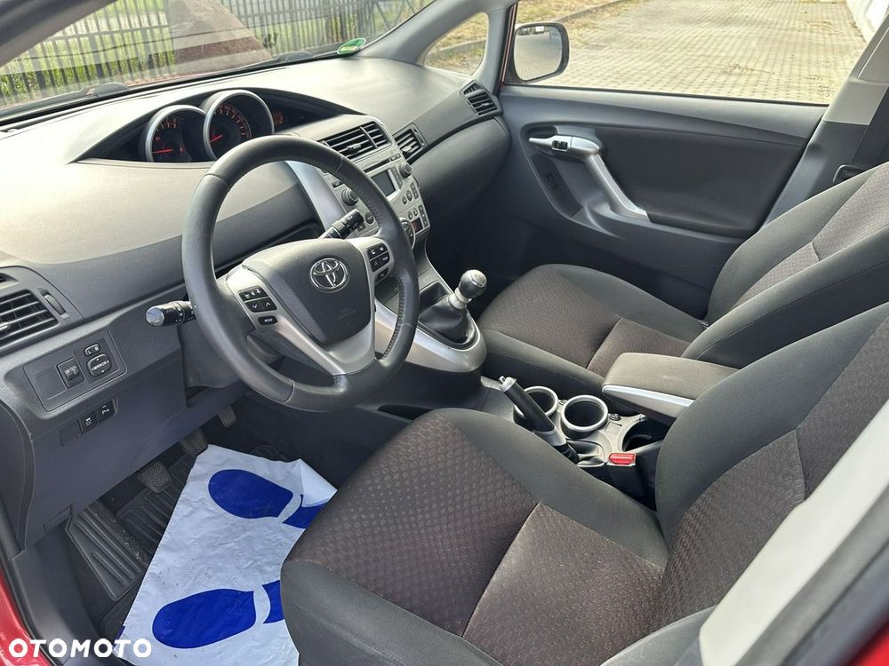 Toyota Verso 2011