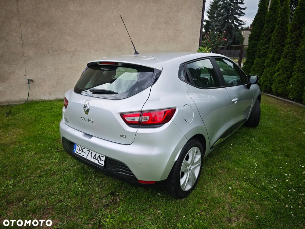 Renault Clio 1.5 dCi 75 Expression - 6