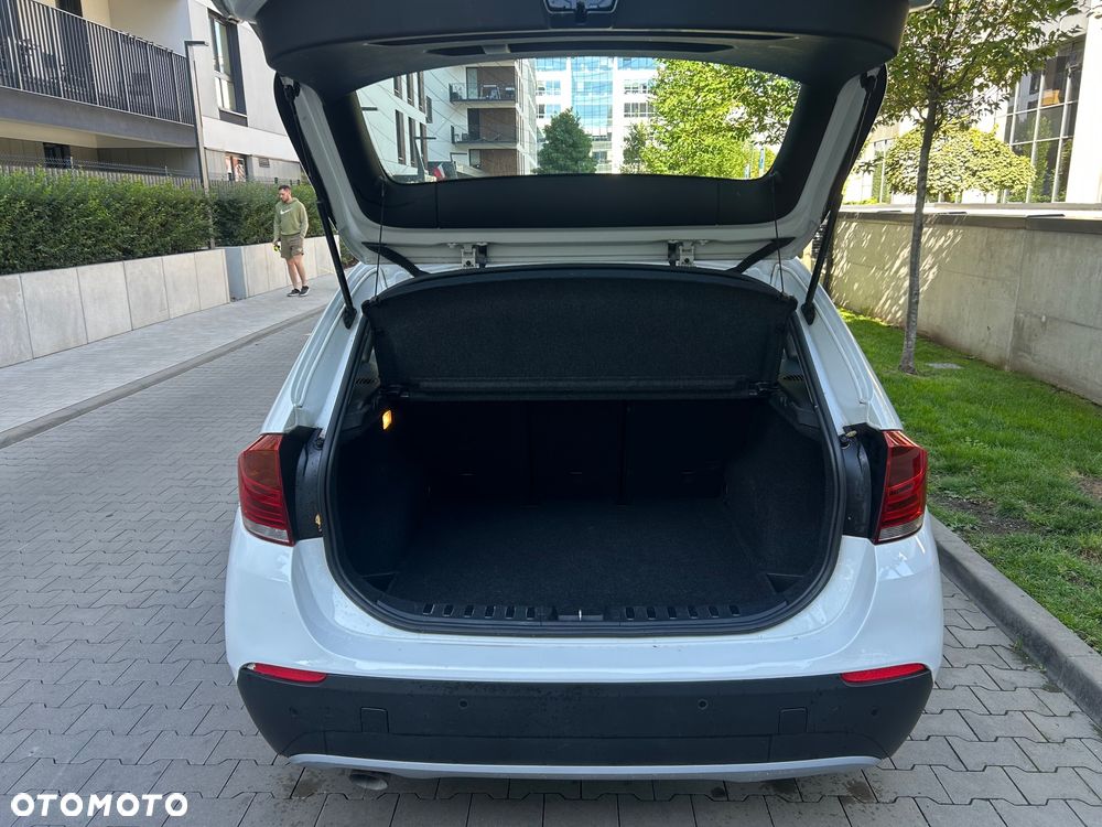 BMW X1 sDrive18d - 12