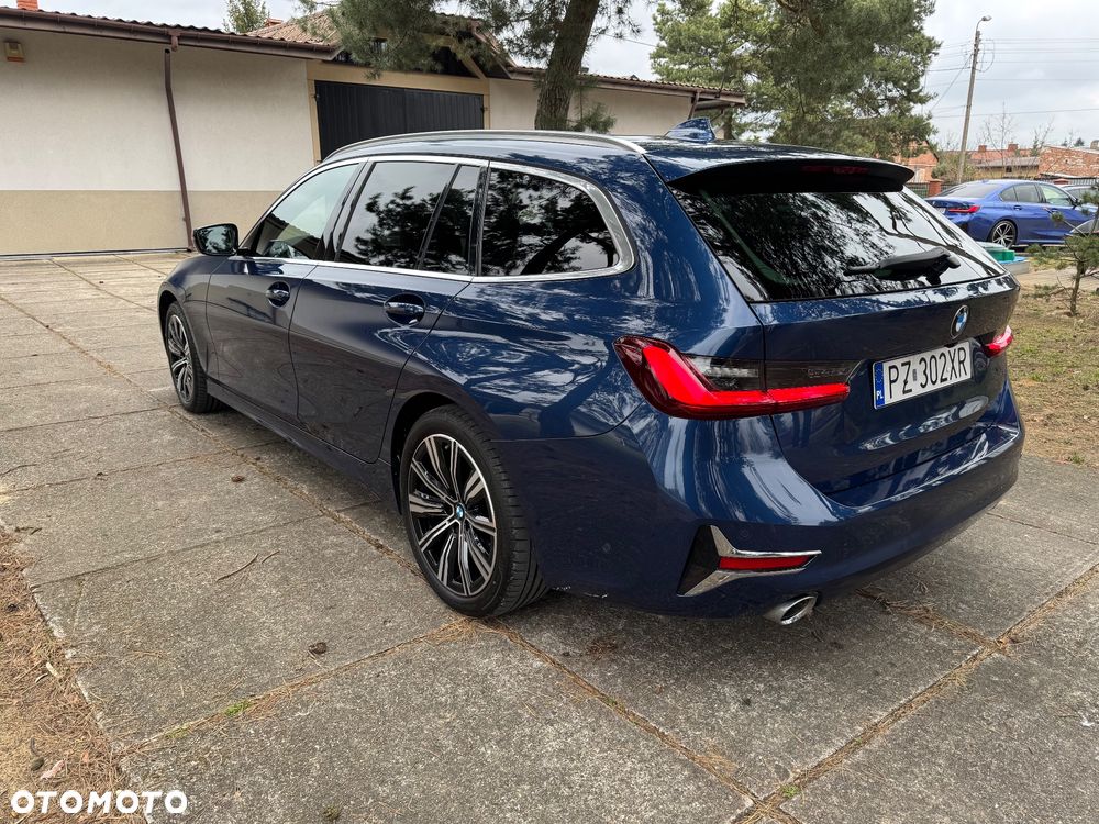 BMW Seria 3 320d xDrive Luxury Line sport - 8