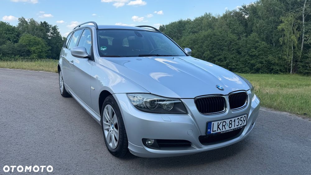 BMW Seria 3 320d xDrive - 2