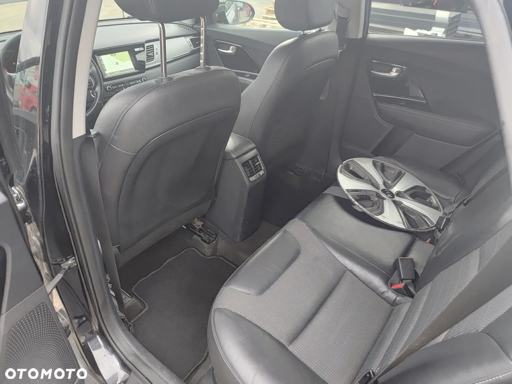 Kia Niro 1.6 GDI 2WD Vision - 32