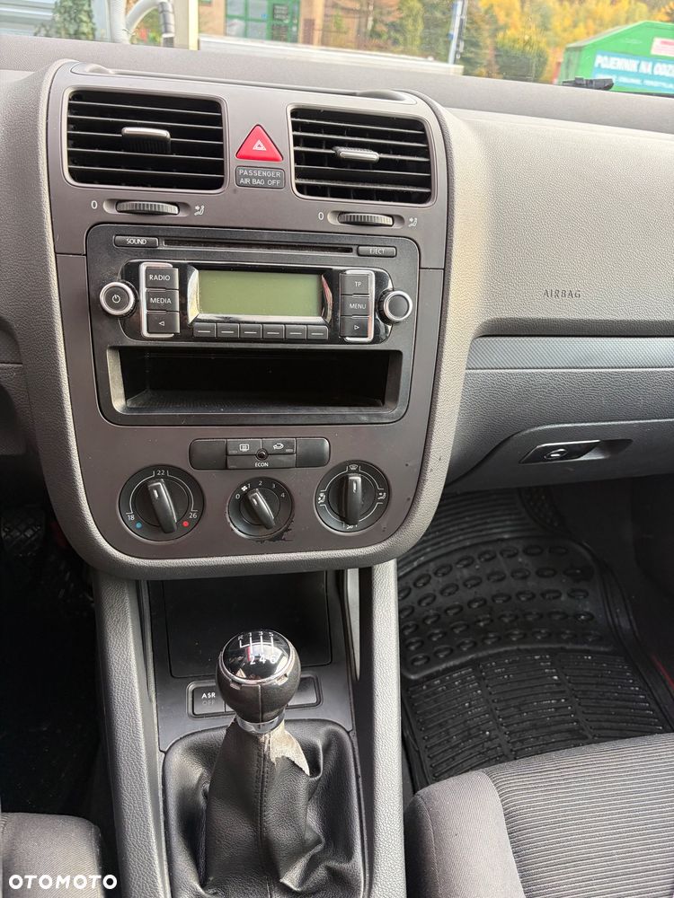 Volkswagen Golf - 15
