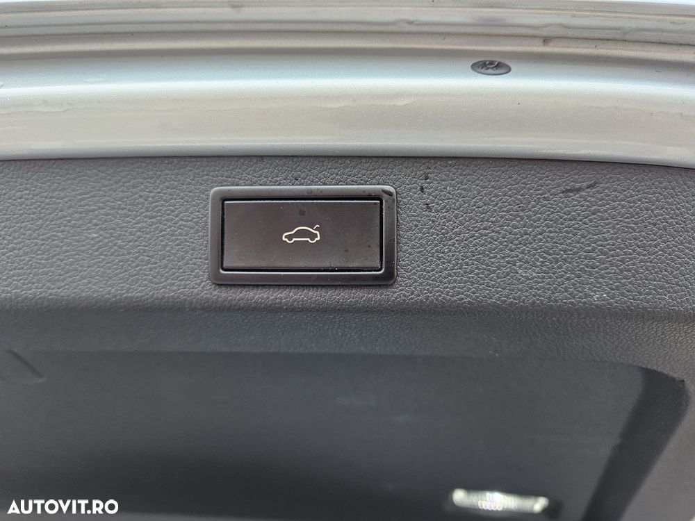 Skoda Superb 2.0 TDI DSG Premium Edition - 16