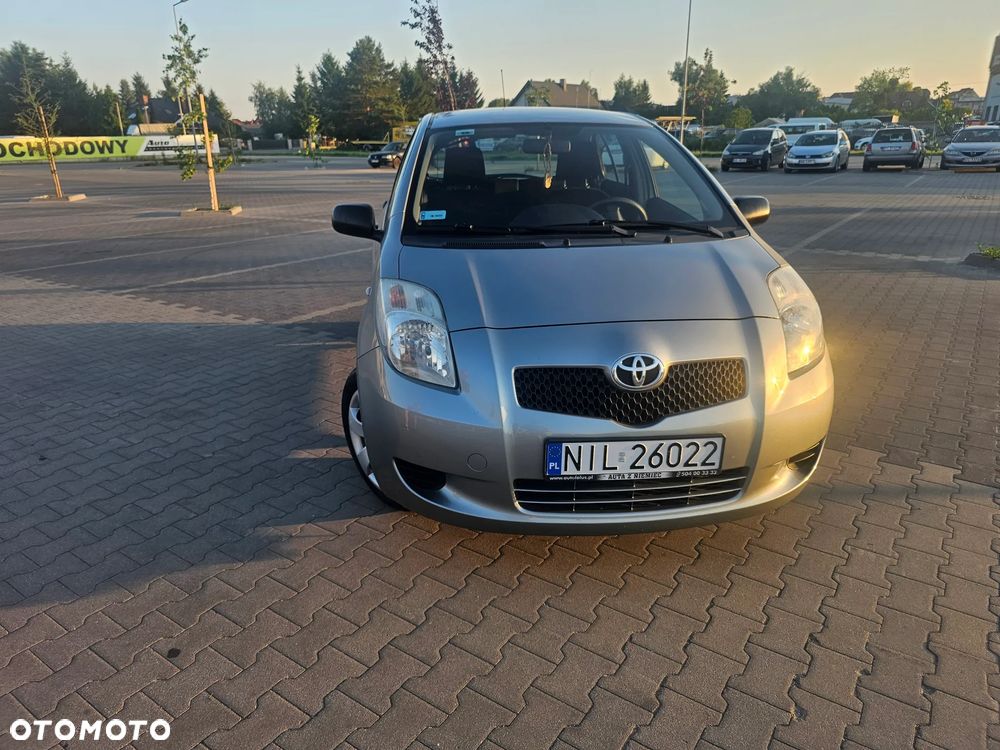 Toyota Yaris 1.3 Luna A/C - 23