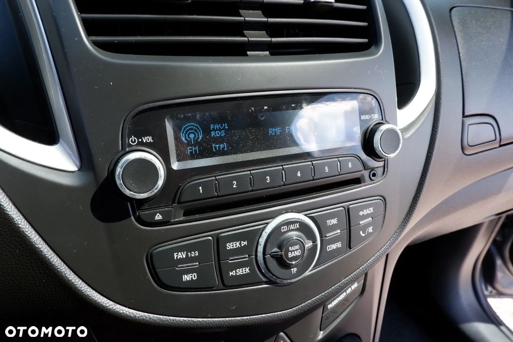 Chevrolet Trax 1.6 LS - 21
