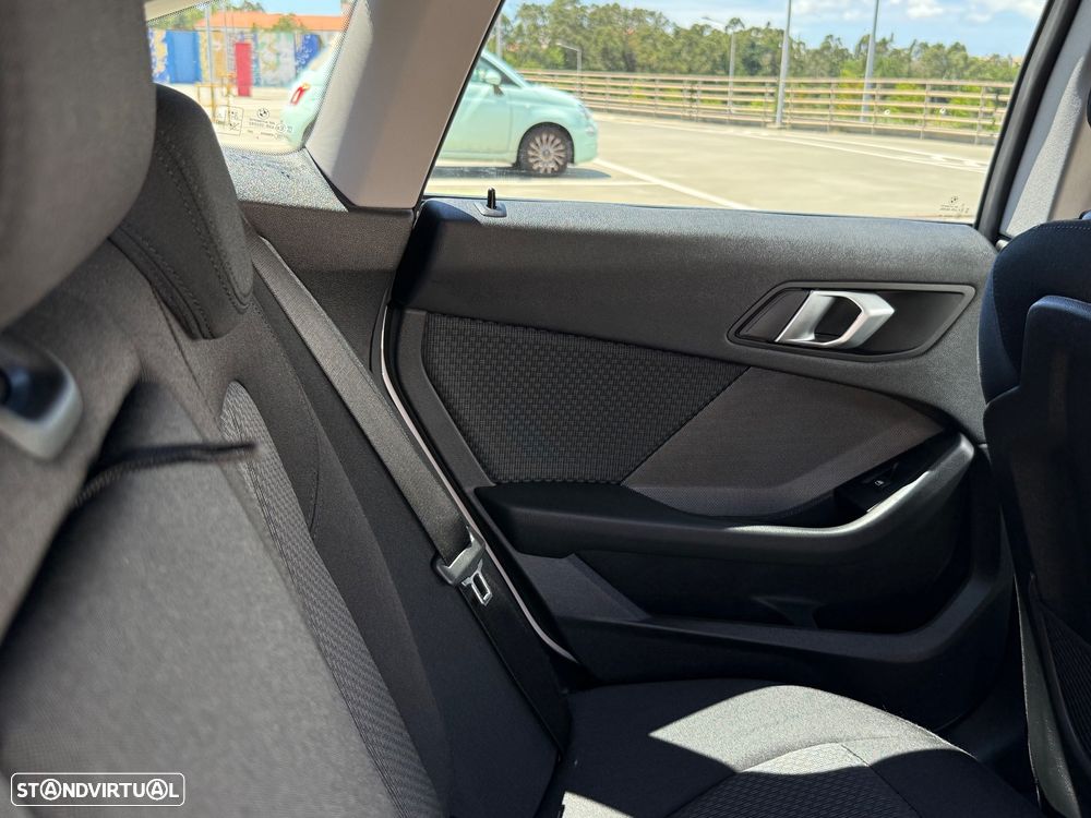 BMW 218 Gran Coupé i Aut. Sport Line - 24