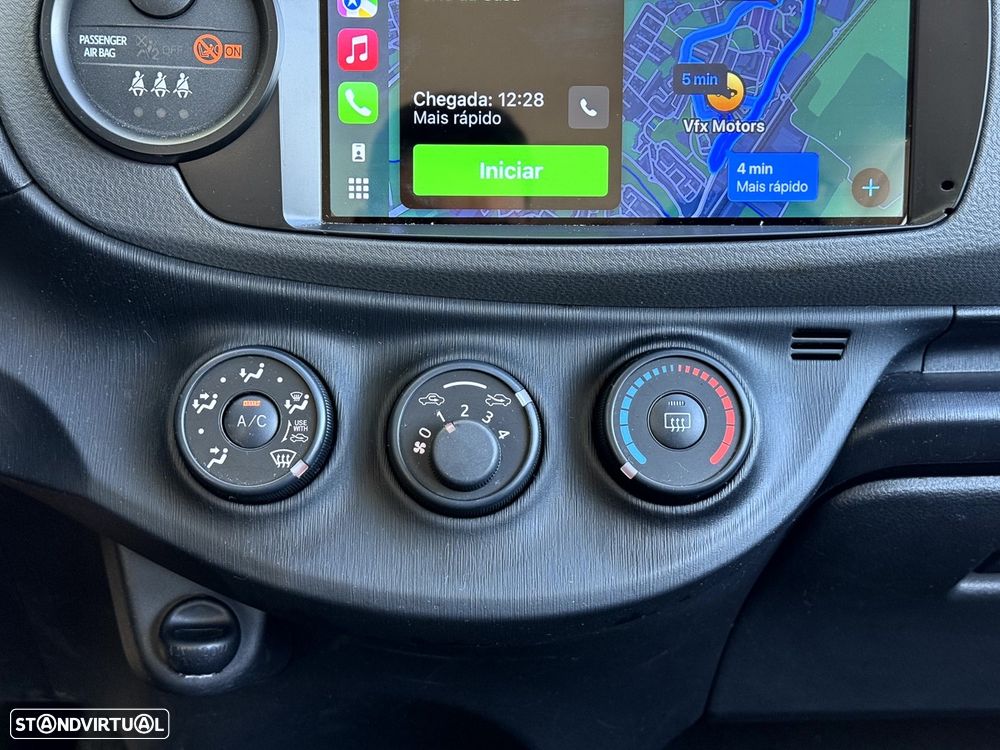 Toyota Yaris 1.0 VVT-i High Pack+NAVI - 10