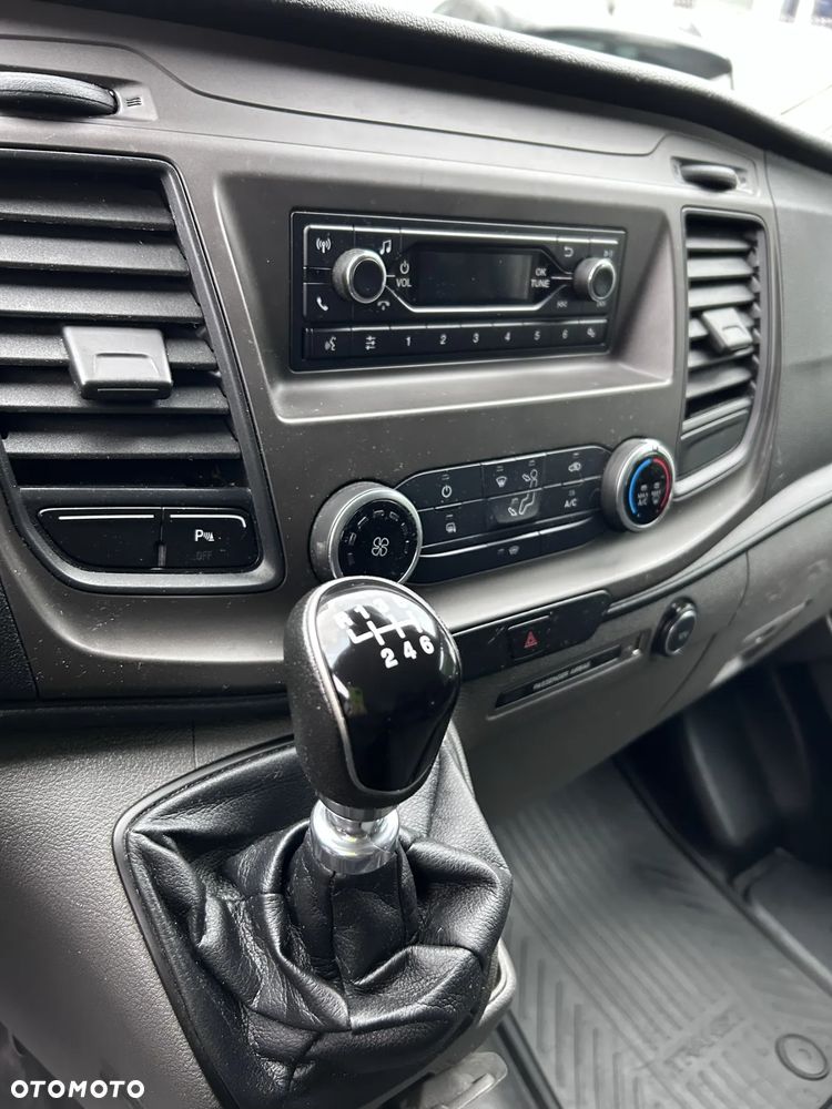 Ford TRANSIT CUSTOM - 9