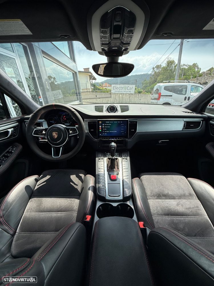 Porsche Macan Turbo - 9