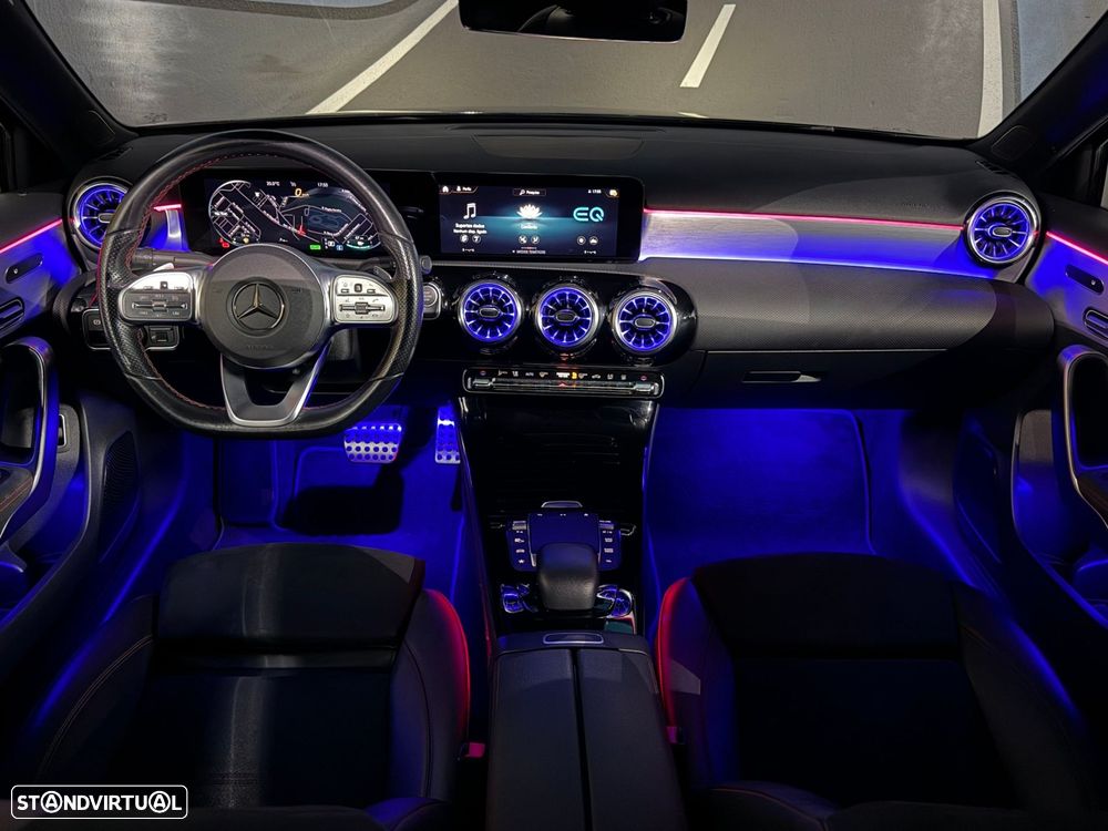 Mercedes-Benz A 250 Limousine e AMG Line - 12