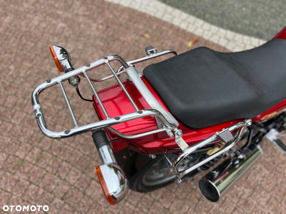 Honda CB - 12
