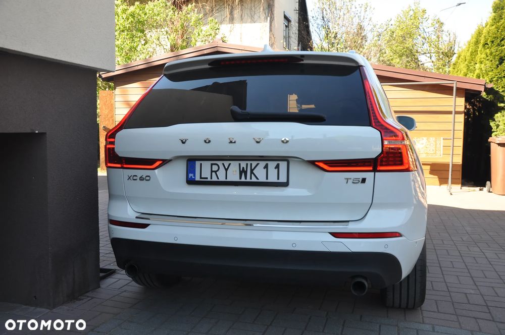 Volvo XC 60 T5 GPF AWD Momentum - 4