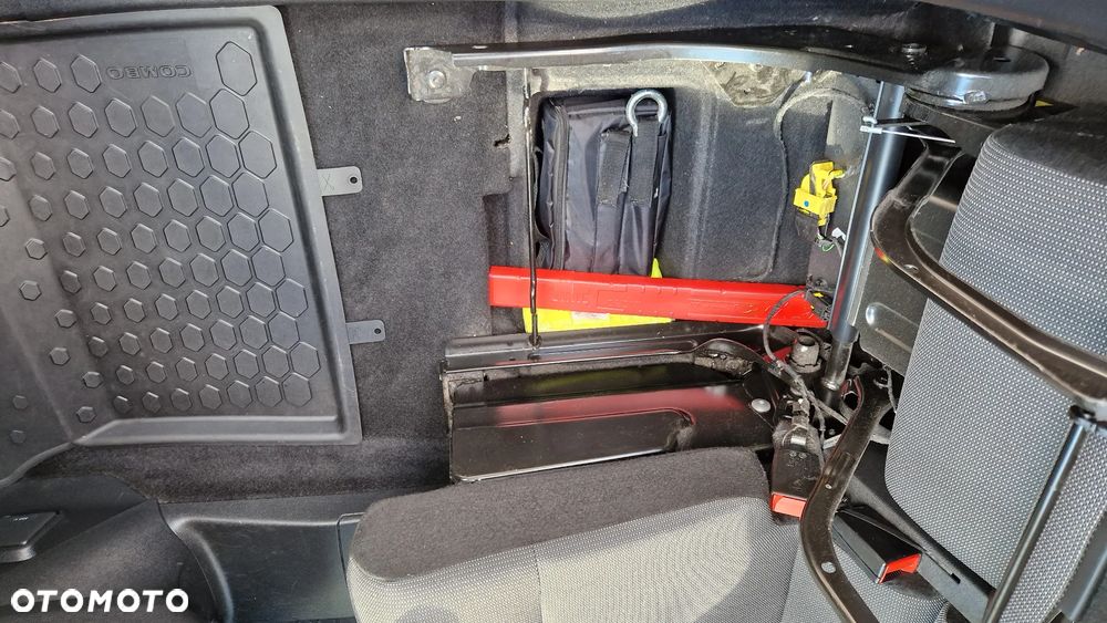 Opel Combo - 20