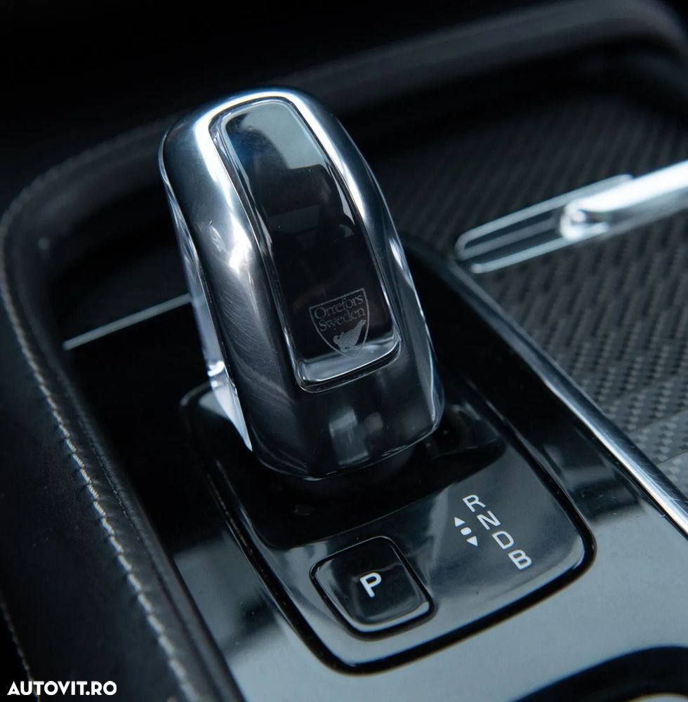 Volvo XC 90 T8 Twin Engine AWD R-Design - 17