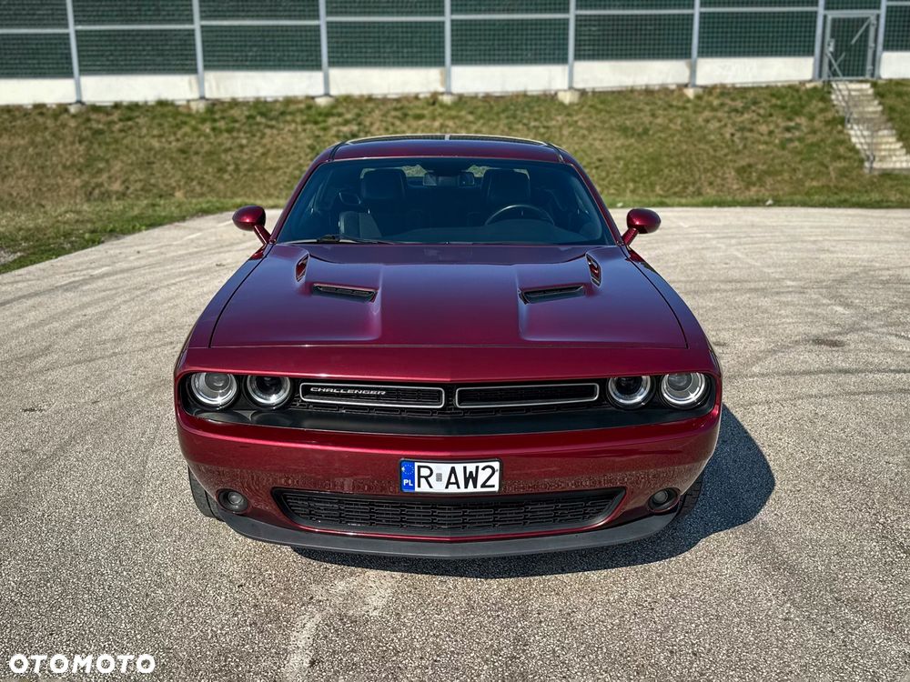 Dodge Challenger - 1