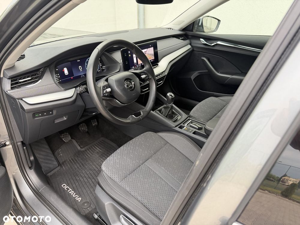 Skoda Octavia 2.0 TDI Style - 23
