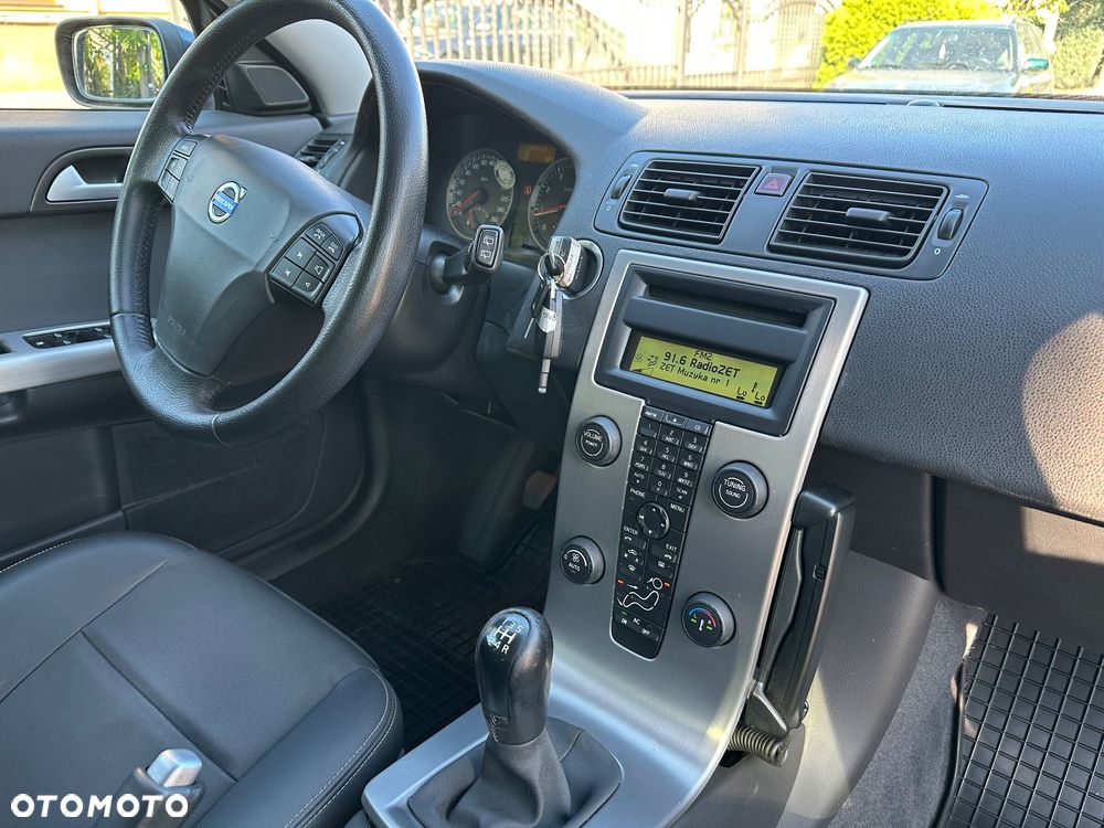 Volvo V50 2.4i Momentum - 23