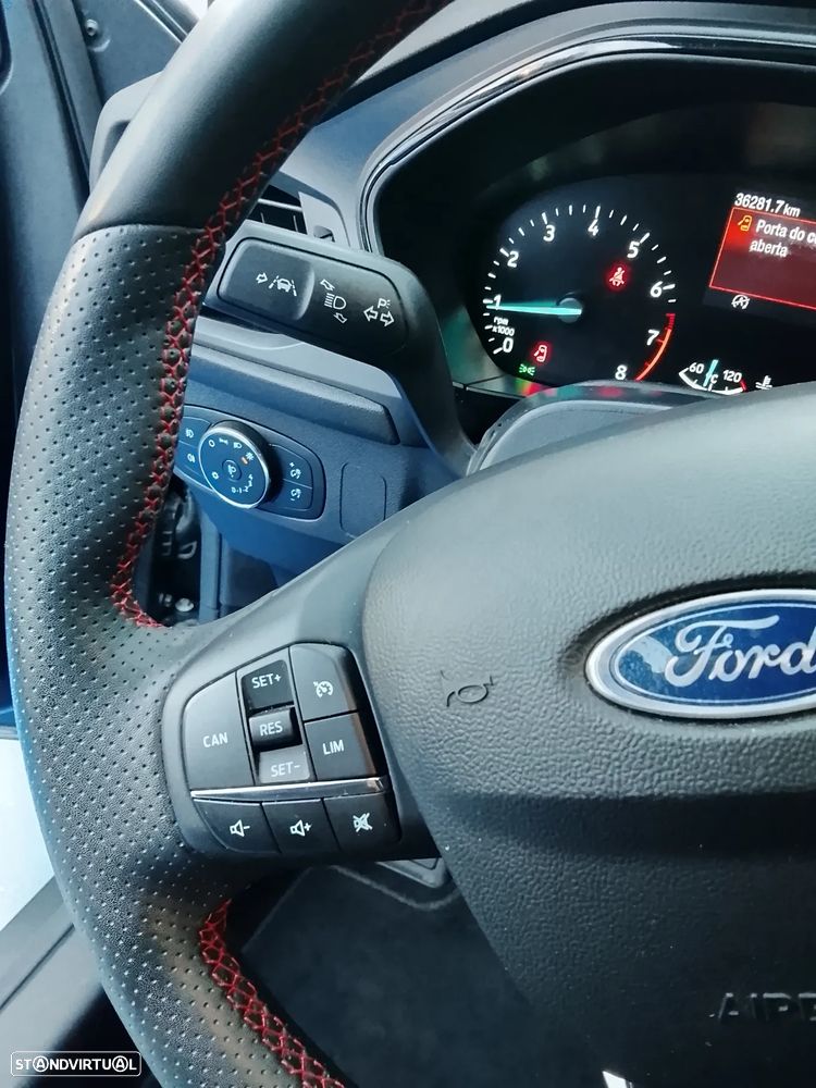 Ford Focus 1.0 EcoBoost MHEV ST-Line - 5