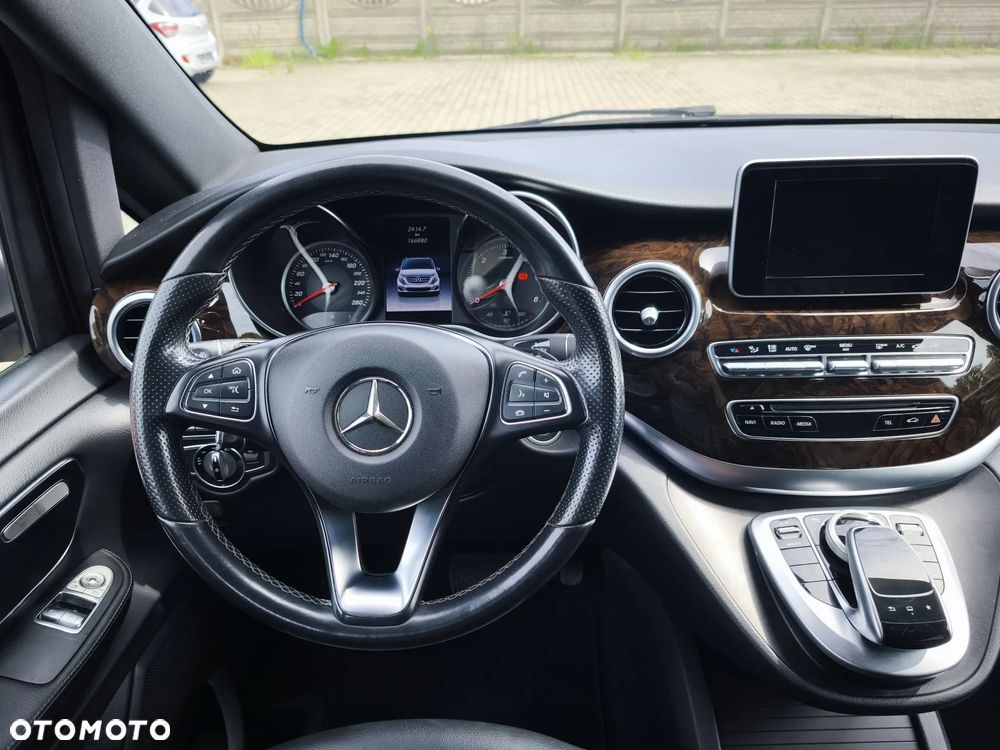 Mercedes-Benz Klasa V - 14